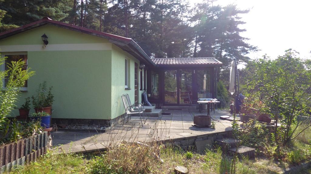 Bungalow Am Kuestrinsee Bei Lychen Exterior photo